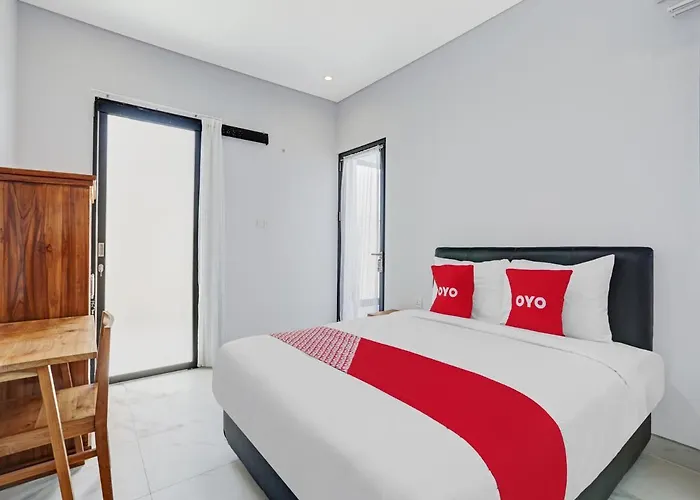 Oyo 90521 Rumah Ibu Jimbaran (Bali)