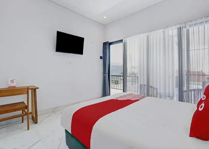 Oyo 90521 Rumah Ibu Hotel 2*