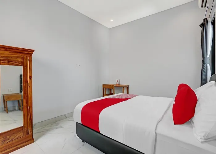 Oyo 90521 Rumah Ibu